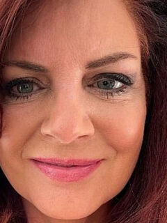 Andi James