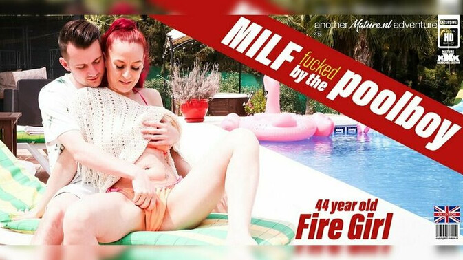 Mature.nl - Sam Bourne - Fire Girl - Sunny Poolside Action: MILF Fire Girl Takes Poolboy Doggystyle / 08.12.2024