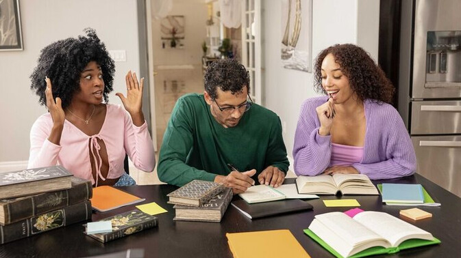 Sneaky Sex - Alex Jones - Alexis Tae - Nicole Kitt - Cuties Go Crazy for Interracial Threesomes / 07.10.2023