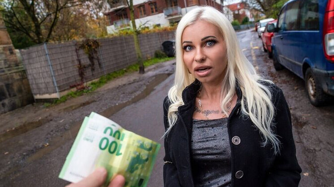 Public Agent - Martin Gun - Suzi Grande - Blonde Vixen Teaches You a Thing or Two / 22.03.2023