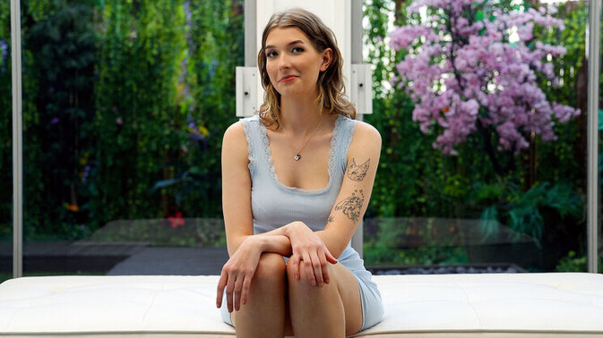 Net Girl - Bea - Bea's Dirty Debut / 21.03.2023