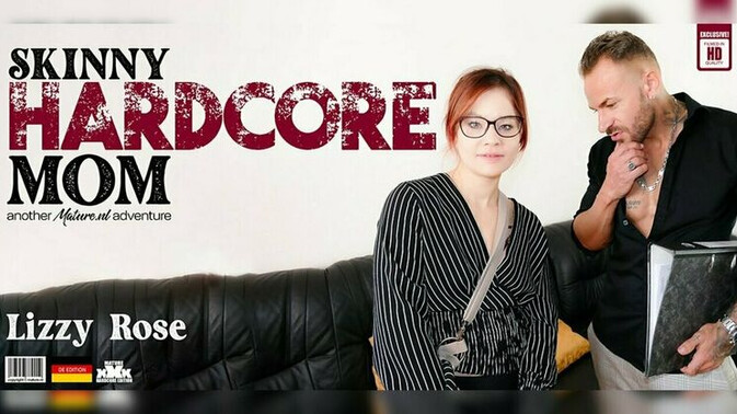 Mature.nl - Snake Dave - Lizzy Rose (EU) - Lizzy Rose's Sexy Lingerie and Hardcore Blowjob Session / 19.09.2023