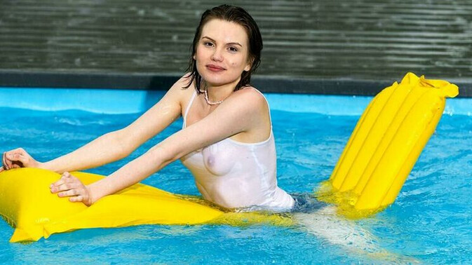 Club Sweethearts - Milka Wey - Milka's Wet and Juicy Solo Fun / 18.09.2023