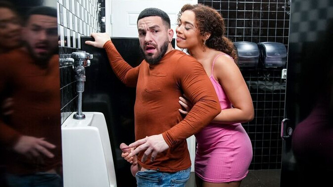 My Pervy Family - Peter Green - Willow Ryder - Peter Green Fucks Stepsister Willow Ryder Doggystyle - Cum in Mouth / 28.08.2023