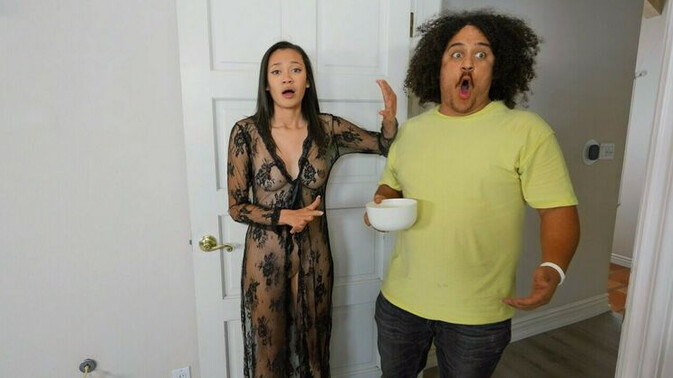 Share My BF - Krissy Lynn - Small Hands - Madi Laine - Small Hands Helps MILF Krissy Lynn Get Her Way / 03.09.2021