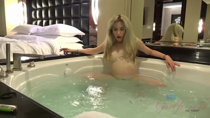 ATK Girlfriends - Jane Wilde - Jane Wilde's Outdoor Adventure in Vegas: A POV Fantasy / 08.08.2021