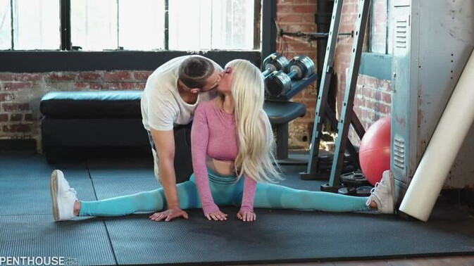 PentHouse - Lilly Bell - Lilly Bell's Hairy Interracial Adventure / 02.08.2021