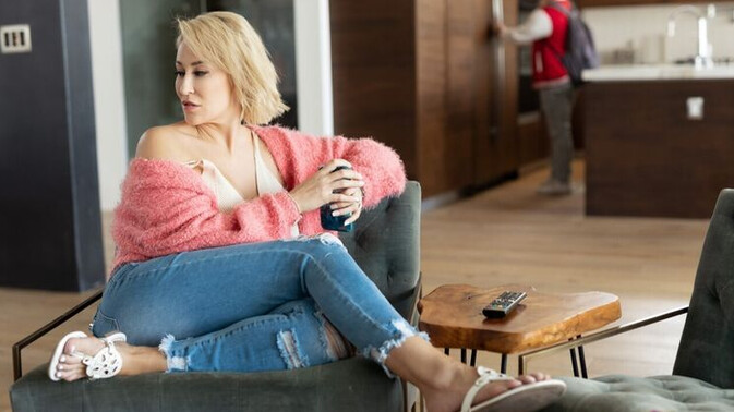 Family Sinners - Ryan Keely - Joshua Lewis - Stepmom Seduction: Ryan Keely and Her Young Stepson / 16.06.2023