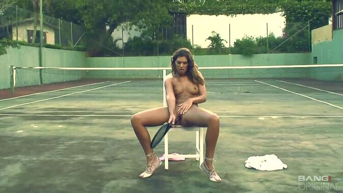 BANG.com - Hannah Hunter - Hannah Hunter's Backdoor Bonanza with Tennis Racket / 22.07.2021