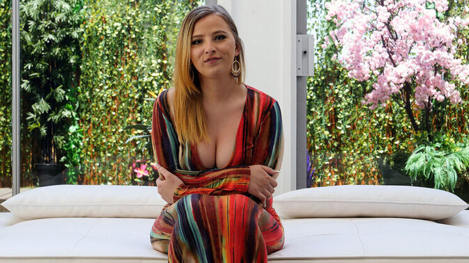 Net Video Girls - Arianna - Arianna's Ball Sucking Audition / 12.09.2022