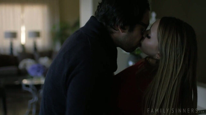 Family Sinners - Tommy Pistol - Laney Grey - Rough Ride with Stepdad: Laney Grey Takes It Deep / 16.07.2021