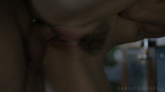 Family Sinners - Tommy Pistol - Laney Grey - Rough Ride with Stepdad: Laney Grey Takes It Deep / 16.07.2021