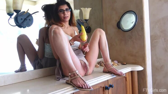 FTV Girls - Alyssa - Alyssa Unleashes Her Wild Side 2 / 15.07.2021