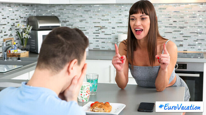 Moms Teach Sex - Alyssa Reece - Stepmom Seduction: A Private Encounter / 06.06.2021