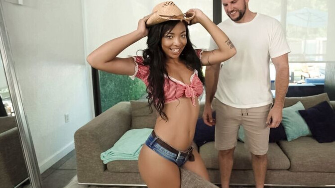 Hot Girls Game - jmac - Malina Melendez - Tattooed Vixen Sucks and Fucks in Cosplay / 24.03.2023