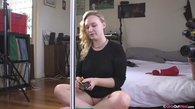 Girls Out West - Kim Cumms - Kim Cumms - Blonde Blowjob Beauty / 20.05.2021