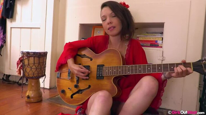 Girls Out West - Ruby Rosette - Brunette Beauty Ruby's Solo Adventure / 16.05.2021