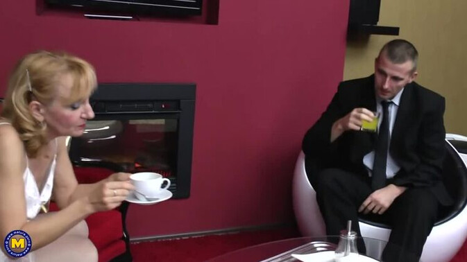 Mature.nl - Maira B. - Deepthroat Facial for Mature Blonde Slut Maira B. / 09.05.2021