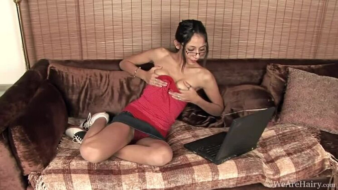 We Are Hairy - Luna Monroe - Tattooed Hairy Girl Luna Monroe Masturbates Indoors / 05.05.2021