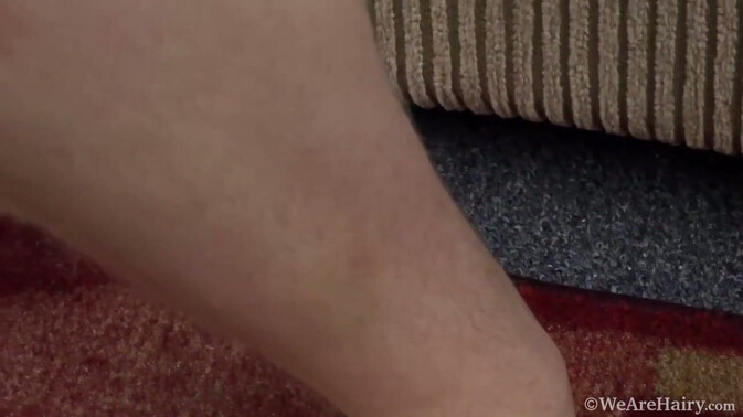 We Are Hairy - Mahonia - Get Pierced by Mahonia's Piercing Gaze / 06.05.2021