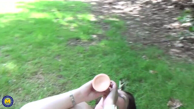 Mature.nl - Diewertje - Big Ass Diewertje Takes Cock Deep in Her Throat / 04.05.2021