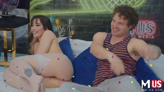 Model Media US - Try Not to Cum Watching This Big Ass Brunette in Stockings / 06.04.2022