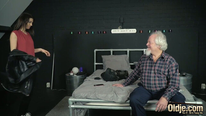 Oldje - Tera Link - Bruno - Tattooed Pussy Licked to Orgasm / 01.05.2021