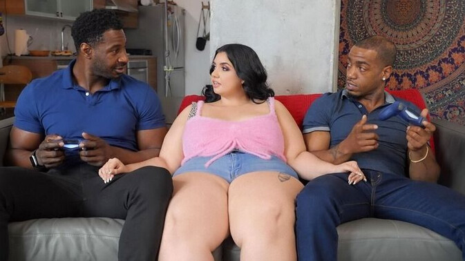 Monster Curves - Jax Slayher - Mazee The Goat - Rose Kush - Interracial Threesome with Shaved Pussy Rose / 08.03.2022