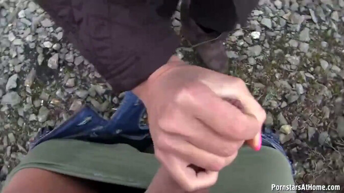 Tainster - Tracks And Tits: A Blowjob Fantasy / 17.04.2021