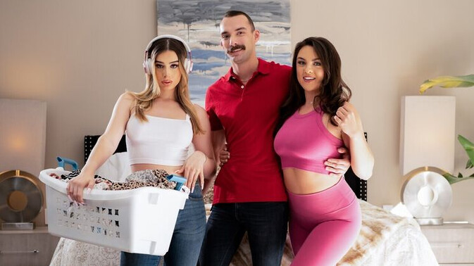 Trans Sensual - Johnny B - Ivory Mayhem - Cheating Stepdad Gets Blowjob from Shemale / 11.03.2022