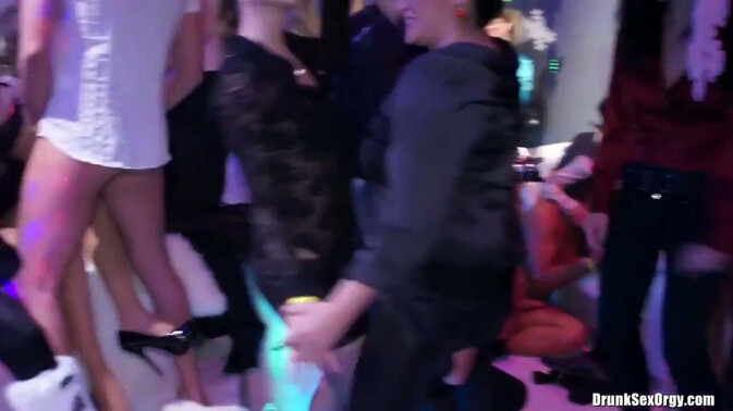 Tainster - Erica Fontes - Dina - Rihanna Samuel - Leony aprill - melanie crush - Dorina Gold - Crystalis - Zuzana Zeleznovova - Lesbian MILFs Get Down in Winter Fuck Jam / 04.04.2021