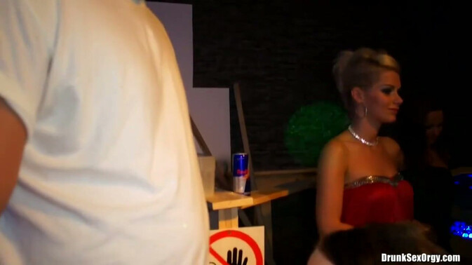 Tainster - Lucy Bell - Kitty Jane - Mischelle - Cindy Dollar - Leony aprill - Eliss Fire - Vivien - Welli - Vivien1 - Vivien's Lesbian Lingerie Party with Mischelle and Kitty / 18.03.2021