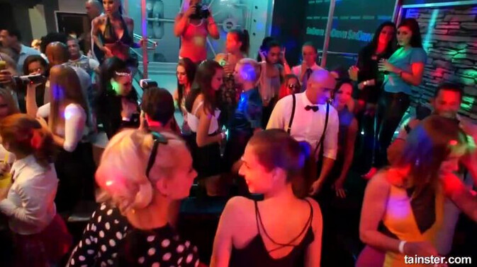 Tainster - Amirah Adara - Tiffany Doll - Victoria Puppy - Alexis Crystal - Kattie Gold - Cynthia Vellons - Deepthroat Divas: Kate, Mia, and Virus Get Down and Dirty / 19.03.2021