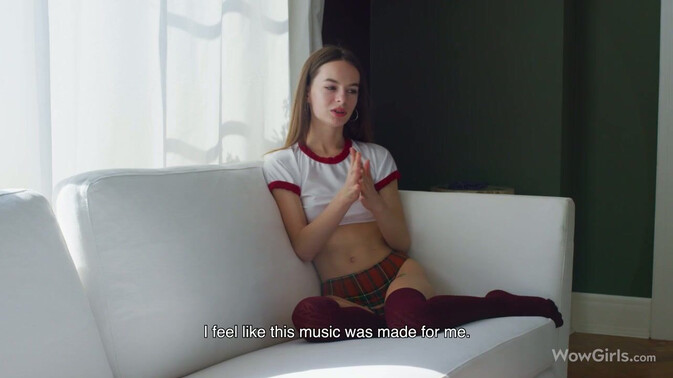 Wow Girls - Debora - Debora's Sexy Softcore Stocking Tease / 06.02.2022