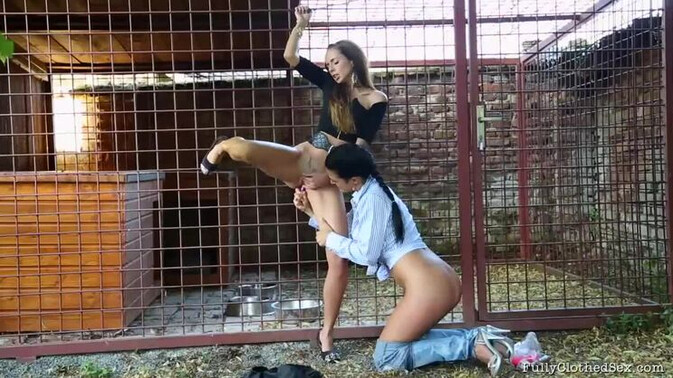 Tainster - Gina Devine - Caught in the Act with Gina Devine: Lesbian Outdoor Fun / 17.03.2021