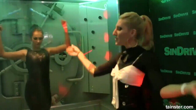 Tainster - Amirah Adara - Tiffany Doll - Victoria Puppy - Alexis Crystal - Kattie Gold - Cynthia Vellons - Facial Frenzy 6: A Sizzling Lesbian Orgy with Alexis, Amirah, and Kate / 14.03.2021