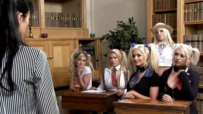 Group Sex Games - Tammie Lee - Roxanna - Cindy Behr - Chelsea Sax - natasha louissa - Casey Hart - Schoolclass Seduction: Lesbians in Lingerie and Heels / 18.01.2022