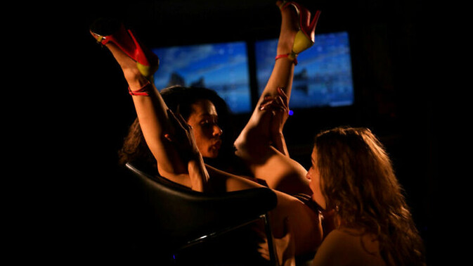 Sinful XXX - Stacy Bloom - Jayla DeAngelis - Pussy Licking Unusual Lesbians 2 / 25.11.2021