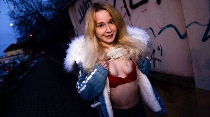 Public Agent - Erik Everhard - Sweetie Plum - Amateur Model's Wild Facial Ride / 12.11.2021