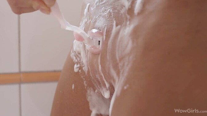 Wow Girls - Guerlain - Smooth Operator Guerlain / 09.12.2013