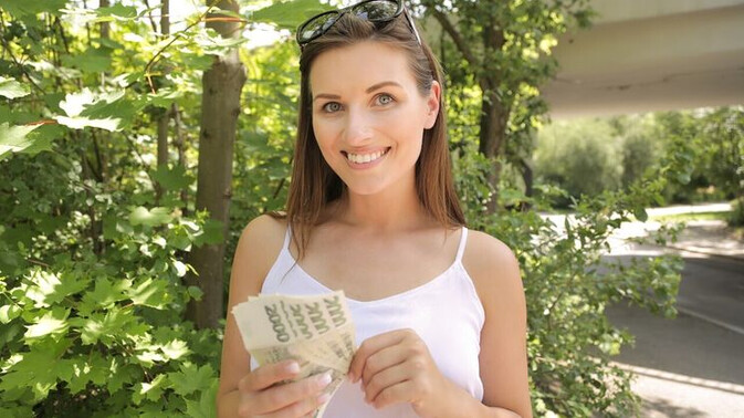 Public Agent - Max Dior - Jenifer Jane - Tattooed Amateur Jenifer Jane Enjoys Outdoor Blowjob / 08.07.2019